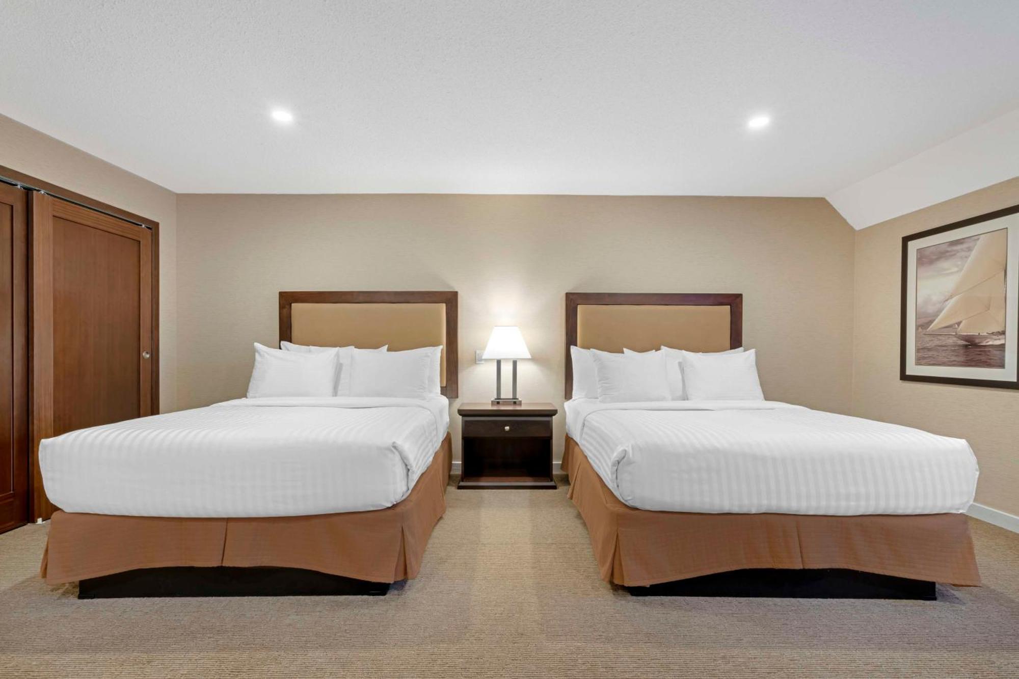 Best Western Plus Emerald Isle Hotel Sidney Exterior foto