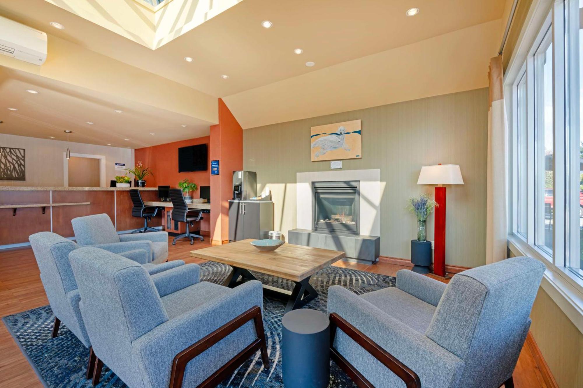 Best Western Plus Emerald Isle Hotel Sidney Exterior foto